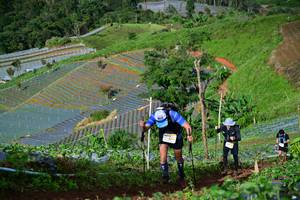 BIB: 
                            <button type="button" onclick="openModal(13382239)" class="btn btn-primary btn-sm float-right btn-popup" data-toggle="modal" data-target=".modal-high-quality">
                        <i class="fas fa-shopping-cart"></i> Add to Cart
                    </button>
                                            <button type="button" onclick="isThisMe(13382239, true)" class="btn btn-success btn-sm float-right btn-popup btn-isme hidden" data-toggle="tooltip" data-placement="bottom" title="นี่คือรูปของคุณใช่ไหม คลิกที่นี่เพื่อเอาเข้าอัลบั้ม">
                        <i class="fas fa-plus"></i> Add to album
                    </button>
                    <button type="button" onclick="isThisMe(13382239, false)" class="btn btn-warning btn-sm float-right btn-popup btn-isnotme hidden">
                        <i class="fas fa-ban"></i> Remove from album
                    </button>